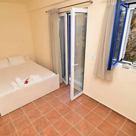 Themis Stone Villa/amazing Sunset/near The Beach