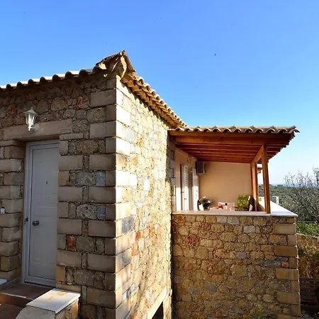 Semesterbostad Themis Stone Villa/amazing Sunset/near The Beach West Mani